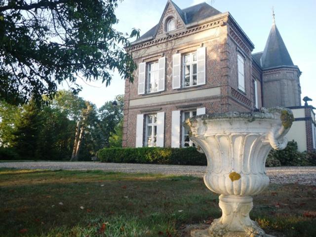 ヴェルヌイユ・ダヴル・エ・ディトン Manoir Des Tuileries Du Buisson Bed & Breakfast エクステリア 写真