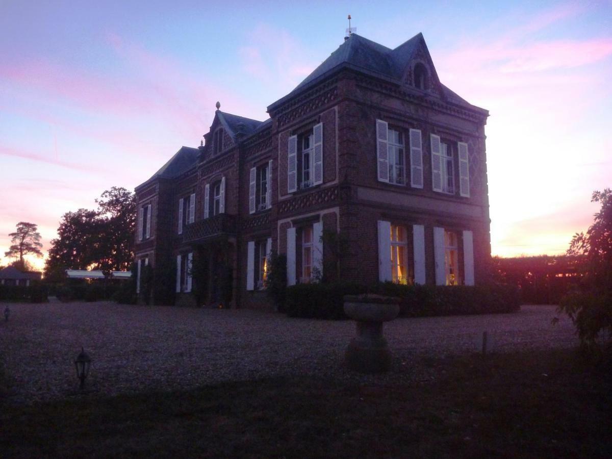 ヴェルヌイユ・ダヴル・エ・ディトン Manoir Des Tuileries Du Buisson Bed & Breakfast エクステリア 写真